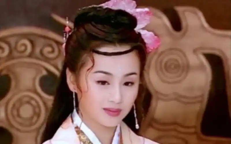 乌龙闯情关 霍水仙 曹颖 发型_哔哩哔哩_bilibili