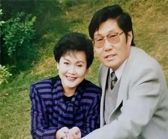 国家一级女演员也是李谷一闺女,25次登央视春晚,为啥至今未婚?