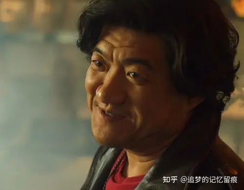 在《沙海》中,吴邪通过十年的布局终于找到了它的秘密,也就是第十家汪