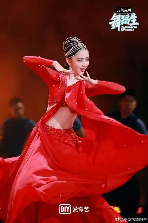 金晨告诉你:爱跳舞的人,气质不会差_凤凰网时尚_凤凰网