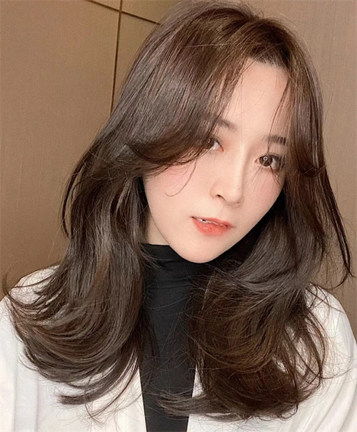 百搭时尚气垫烫 简单而不失高级_女生烫发 - 美发站