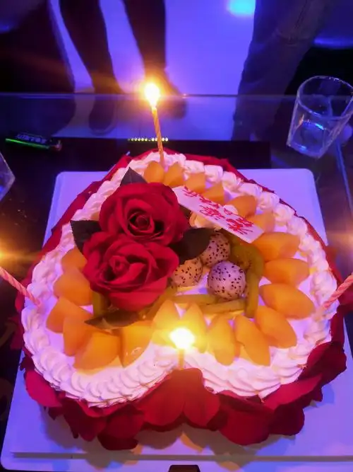 十一登山 庙庙湖游玩 过生日聚餐,结束了假期生活,收心努力挣钱养家.