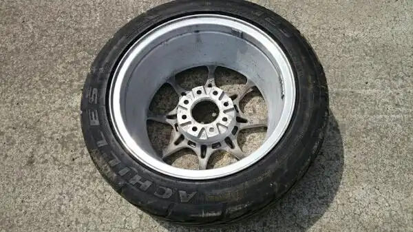 汽车,机动车 零件 轮胎铝圈组 15吋 4孔 目前出价: 3000.