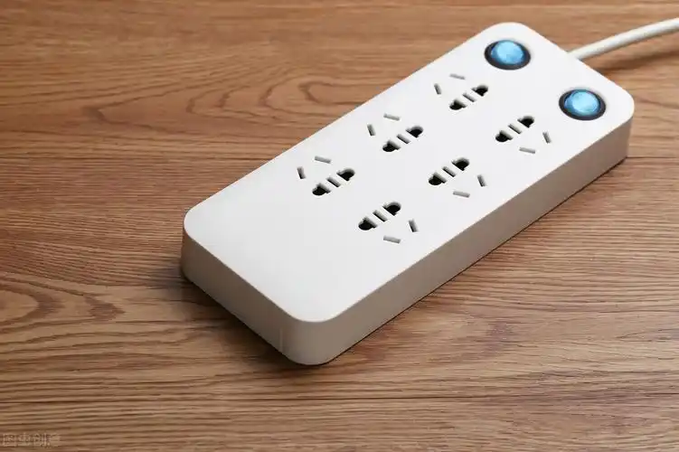 大学宿舍中常见的6种物品,几乎每个宿舍都有,大一的你有几种?