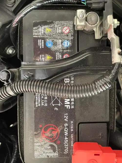 十代混动雅阁电瓶