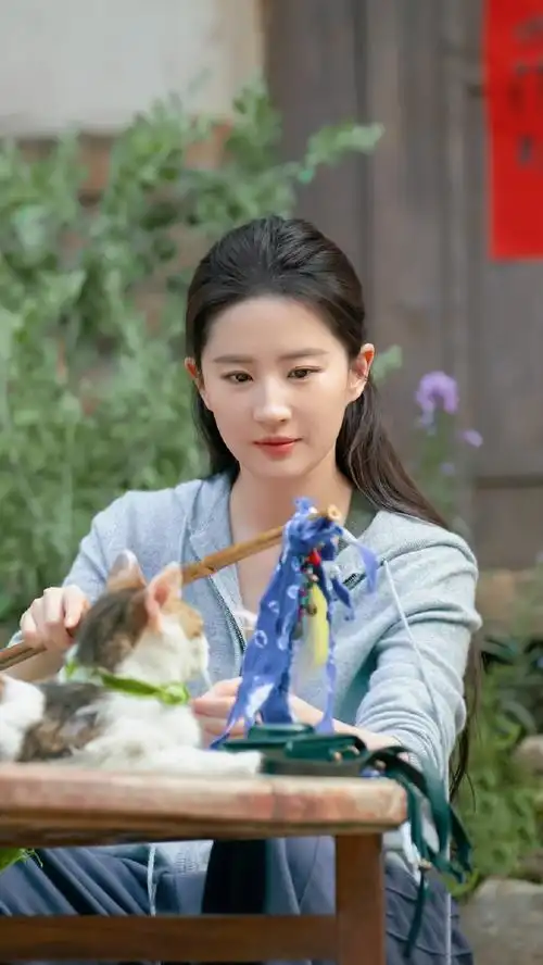 刘亦菲#人好看,笑起来也有感染力,谁能不喜欢呢