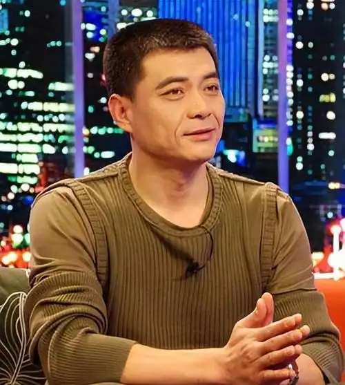 王新军:亲情有泪水,对不起唐静,此生不会辜负小7岁妻子秦海璐