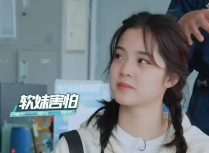 原创女明星有多没分寸感张雪迎秦俊杰同喝一碗汤鬼鬼要杜江亲额头