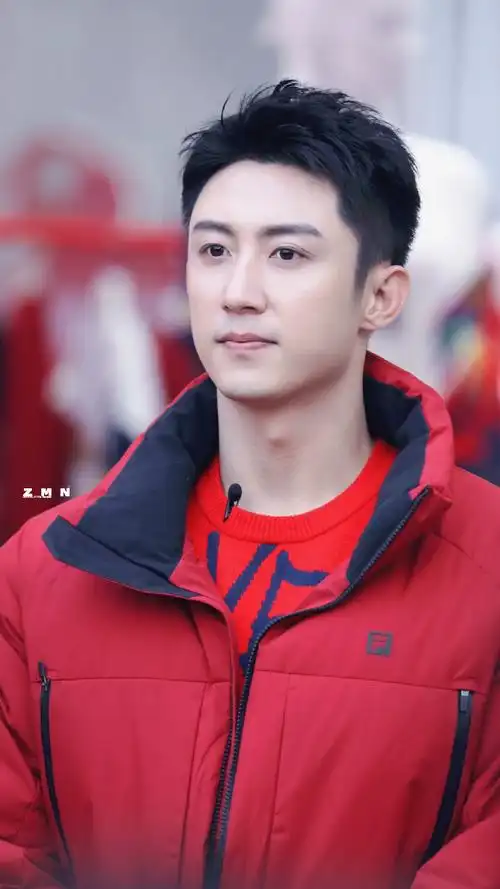 的脸再次拜倒在帅气的运动裤下你怎么这么好看@johnny黄景瑜952023