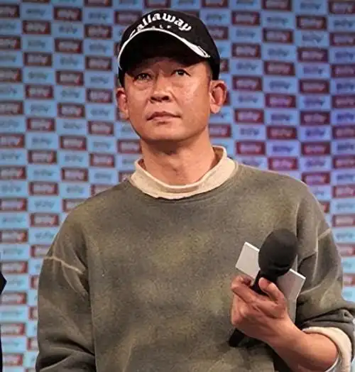 演员王志文演技无敌拿奖到手软与王宝强之间的恩怨成为槽点