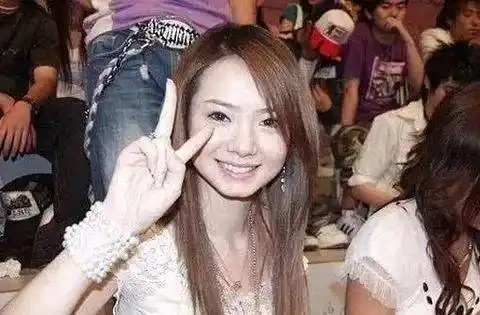 出道16年变身全能王,她是真的强_戚薇_电视剧_表演