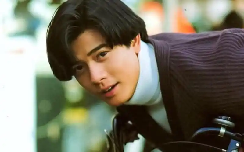 郭富城成名曲对你爱不完我是不是该安静的走开