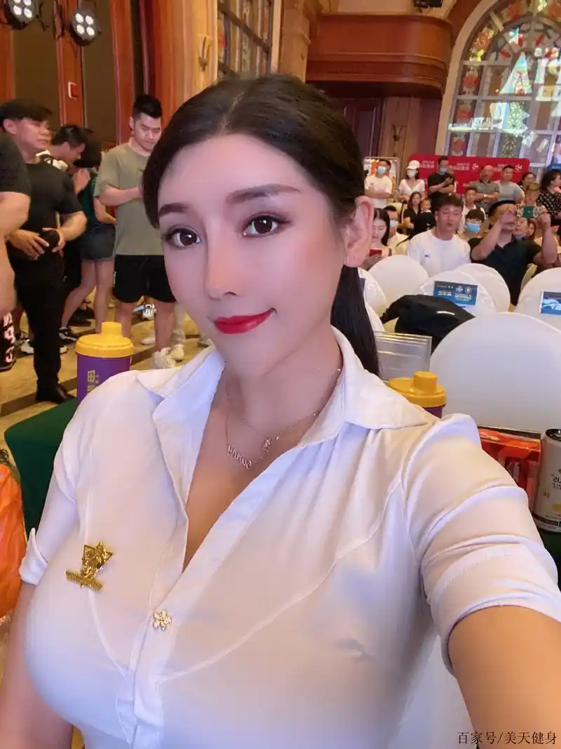 "美臀"刘太阳,臀围100cm,s级身材,她是如何做到的