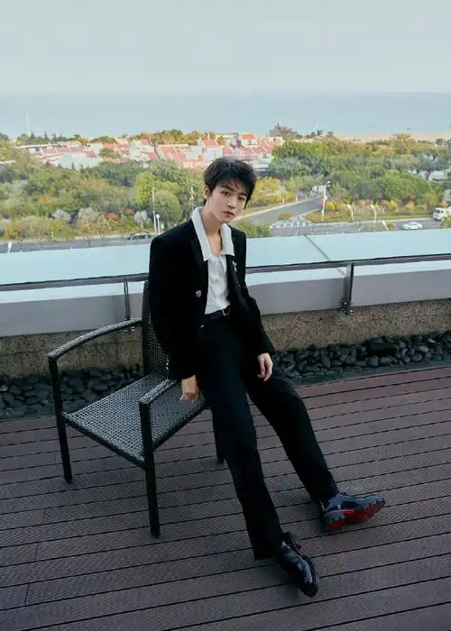 王俊凯2021一往无前##2021年的最后一天##王俊凯2022敢拼一定寅