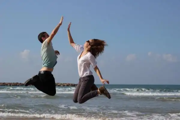 友谊的句子唯美超短句超短八字,孕妇梦见别人捡田螺什么意思