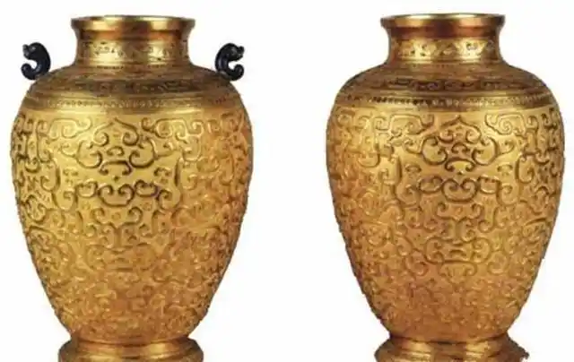 圆明园珍宝无数,被哄抢后,剩下文物去哪里了?毁在中国人手上