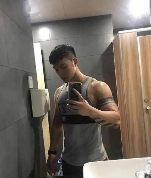 如何练出腹肌马甲线?赶快记下来,你也可以拥有8块腹肌