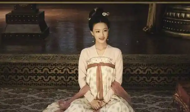 《长安十二时辰》,唐朝妇女穿衣服为何这么潮?佛道儒审美影响