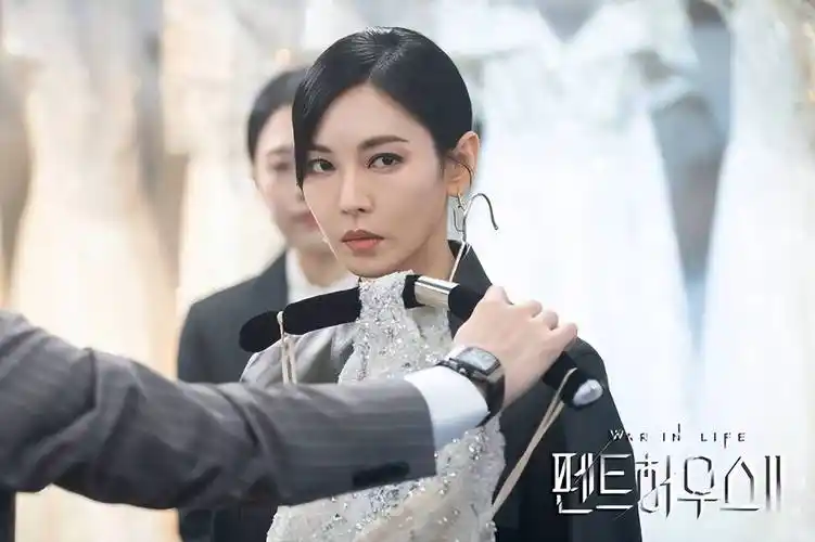 韩星金素妍着魔迷恋结婚6年丈夫,将对方每一句话都奉为"圣旨"_李尚禹