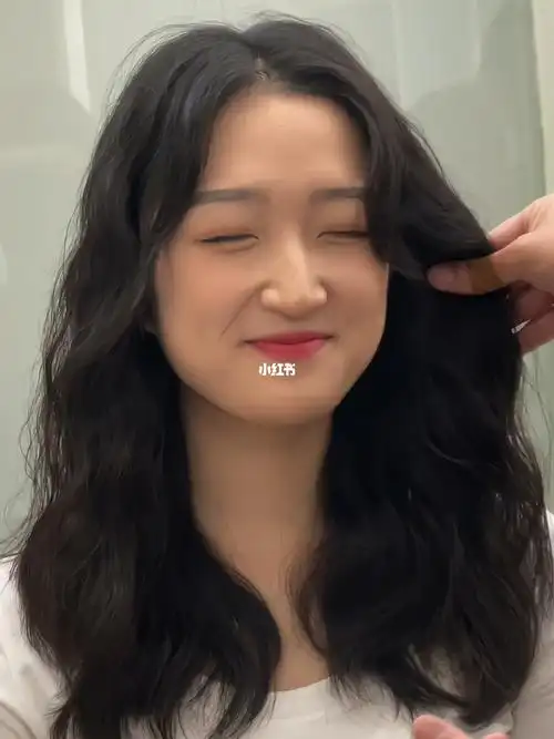 沙发自然卷的女生也能烫法式烫呀太美了