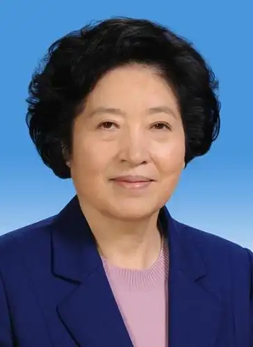 人,1969年11月参加工作,1973年5月加入中国共产党,中央党校研究生学历