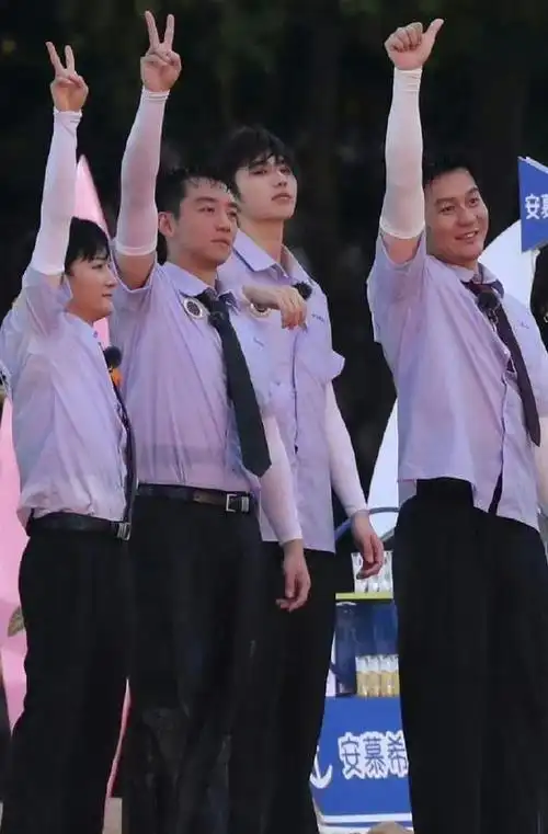 泰国跑男完结啦杨颖变身两条尾巴少女蔡徐坤高三惊艳路人