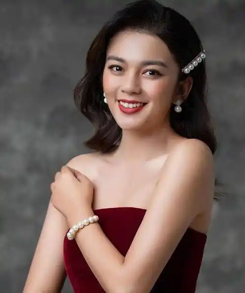 ao3用户为何愤怒?肖战黑历史再被扒出,中印混血女星大方回应