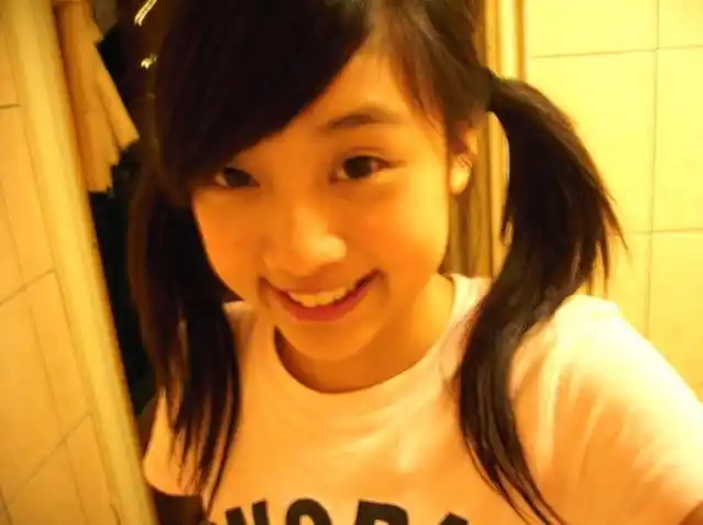 黑涩会美眉鬼鬼的照片