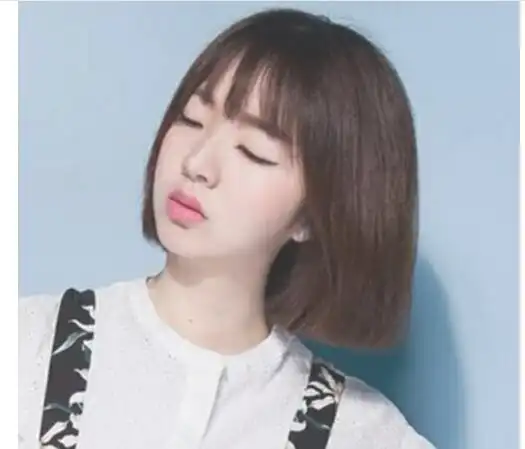 齐刘海短发好看吗 女生齐刘海短发发型图片