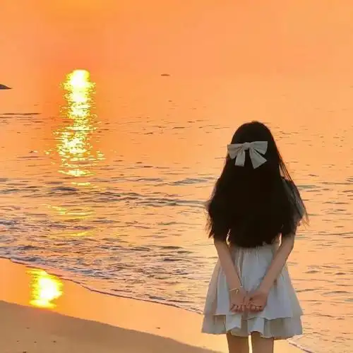 大家好,稻仔上线给大家兑现承诺了更新头像,这一期是背影头像系列