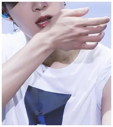 200219手控速来报道品一品范丞丞肤如凝脂的一双美手