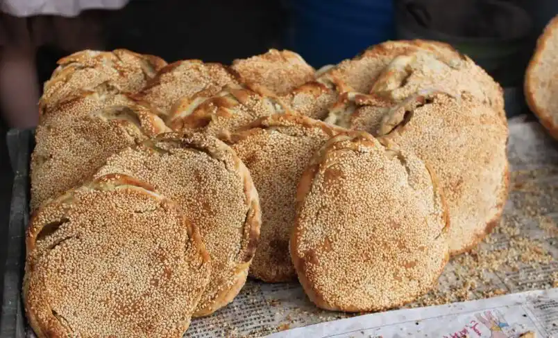 河北邯郸大名县:香脆芝麻焦烧饼