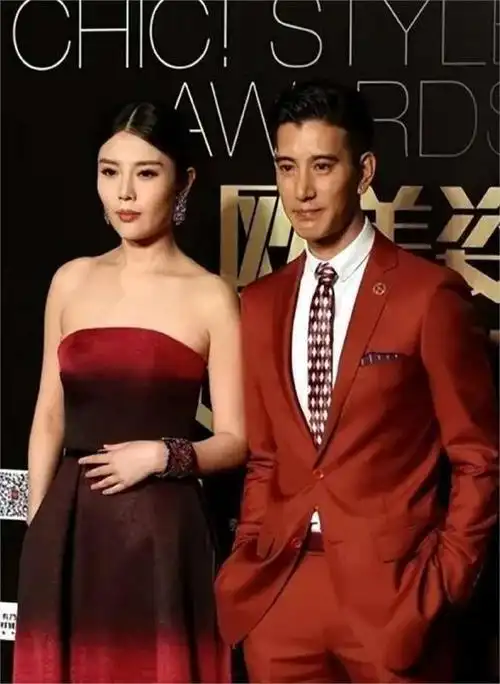 蒲巴甲,拍戏竟然只为求婚女主角,终为自己的"风l"付出了代价