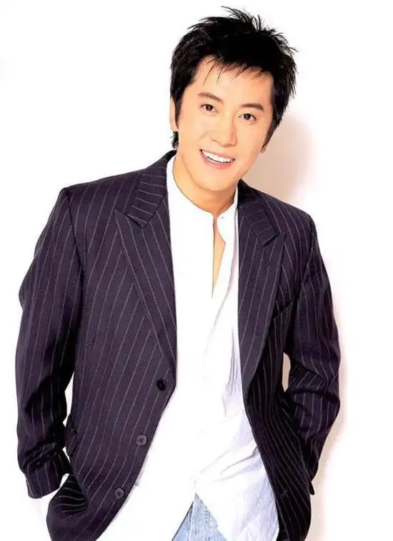 揭毛宁早年遇刺事件真相 15岁青涩照曝光