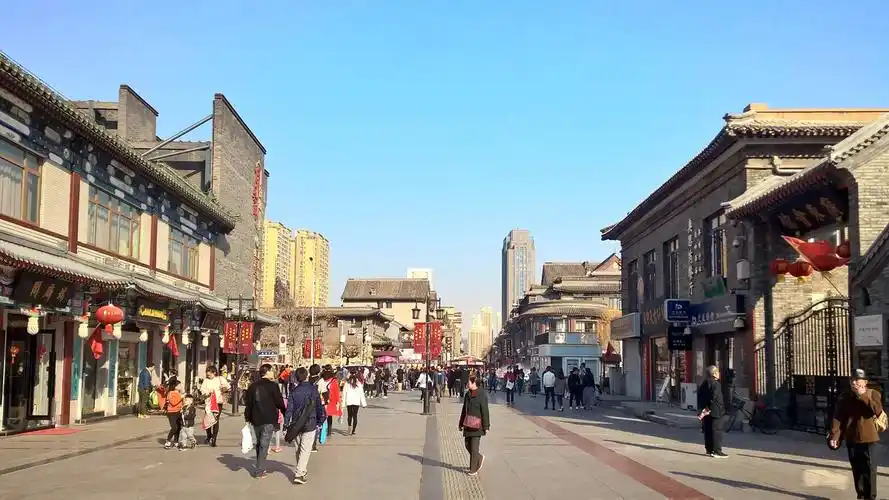 天津鼓楼街景