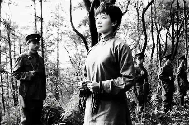 杨开慧牺牲始末:身中两枪未死,下午又补一枪,44年后凶手被处死