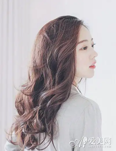 乖巧清纯淑女发型 清新脱俗显气质