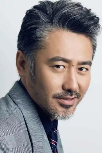 娱乐圈十大胡须男星,黄晓明和陈道明老师对比,有人猥琐有人沧桑