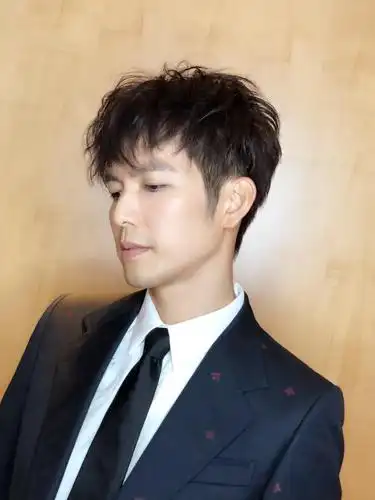 解锁钟汉良2017美丽密码:"众人的美,就是我真正的美.