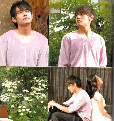 求周杰伦七里香专辑和十一月的萧邦专辑所有高清无水印图片 谢谢了!