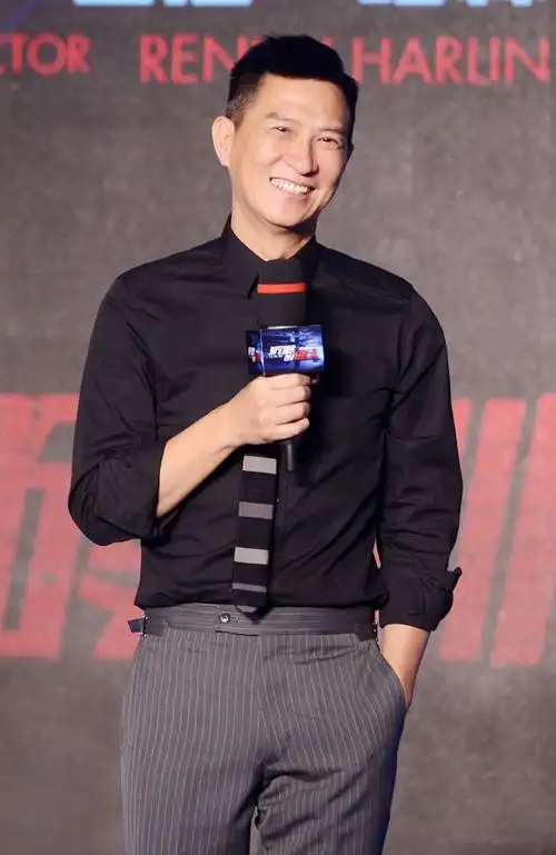 张家辉曝杨紫非常胆小沉默的证人片场经常吓她寻开心