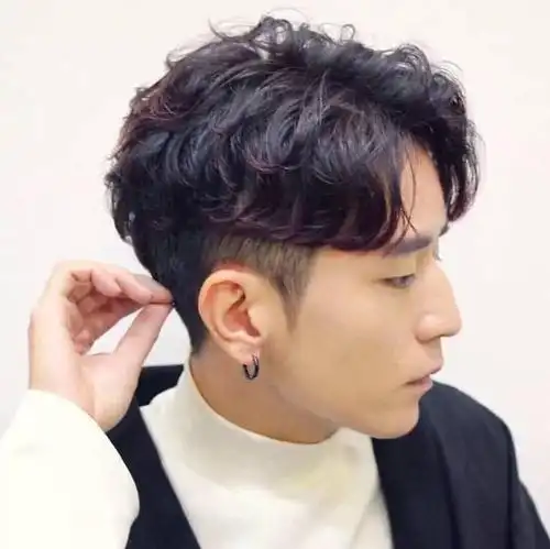 今年夏天男生短发潮流发型,时尚又不失文艺