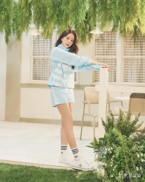 jisoo休闲装 - 知乎
