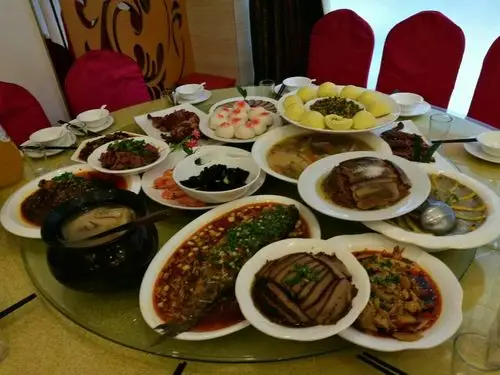 七夕节——我们足足等了365天说婆娘了——去锦福大酒楼摆酒席,高大上