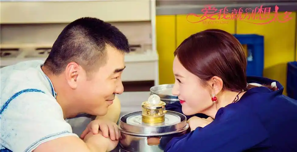 原创李一桐晒甄嬛传剧照恶搞陈建斌隔空喊话嬛嬛朕有夏贵人了