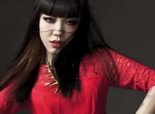 吴莫愁:曾因《中国好声音》小有名气,后与导师庾澄庆传绯闻