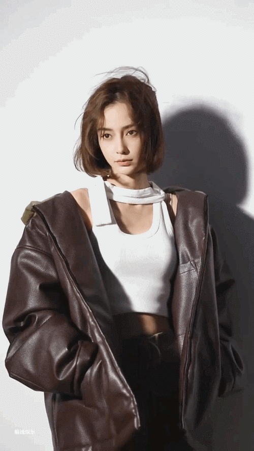 杨颖wink怼脸视频##angelababy短发怼脸花絮视频