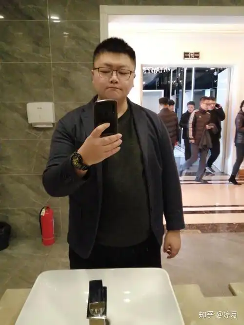 普普通通的男生都是怎么找对象的?