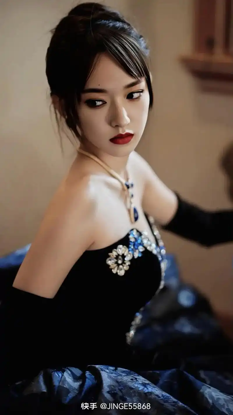 程潇穿礼服好看吗? - 抖音