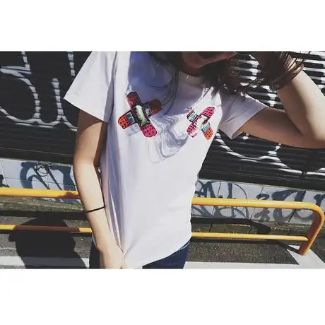 张大奕 恶搞胸口创口贴个性fight girlt